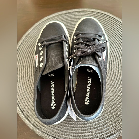NWT Superga Canvas Sneaker, Size 7 US, Black - Picture 2 of 7